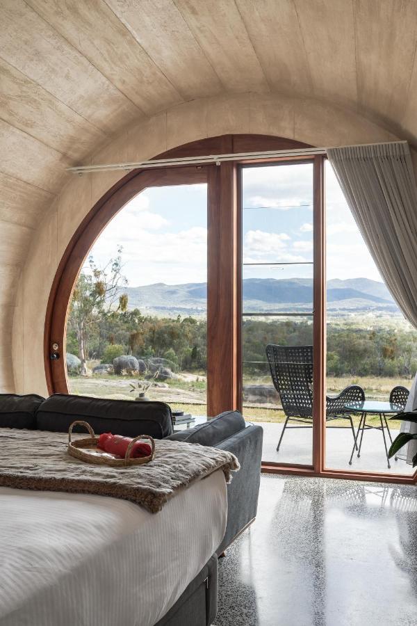 Barrel View Luxury Cabins Ballandean Esterno foto